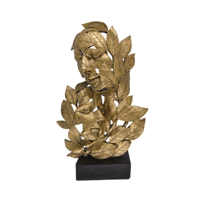 lovers gold leaf sculpture  £45