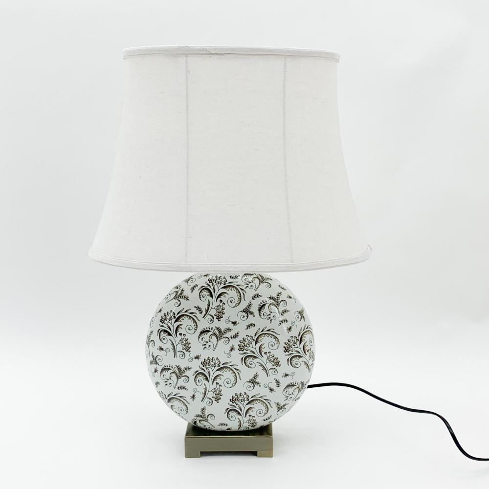 Cream Oval Lamp with Silk Oval Shade £89.99 