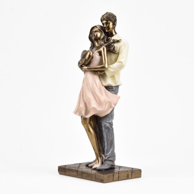 lovers figurine